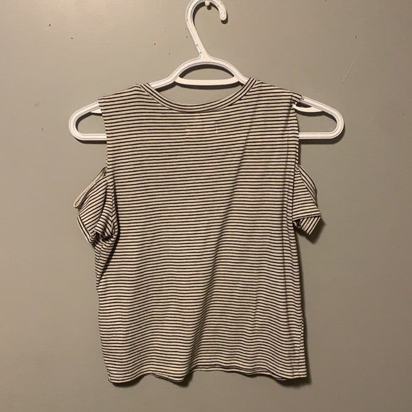 Holister t-shirt - Picture 3 of 3